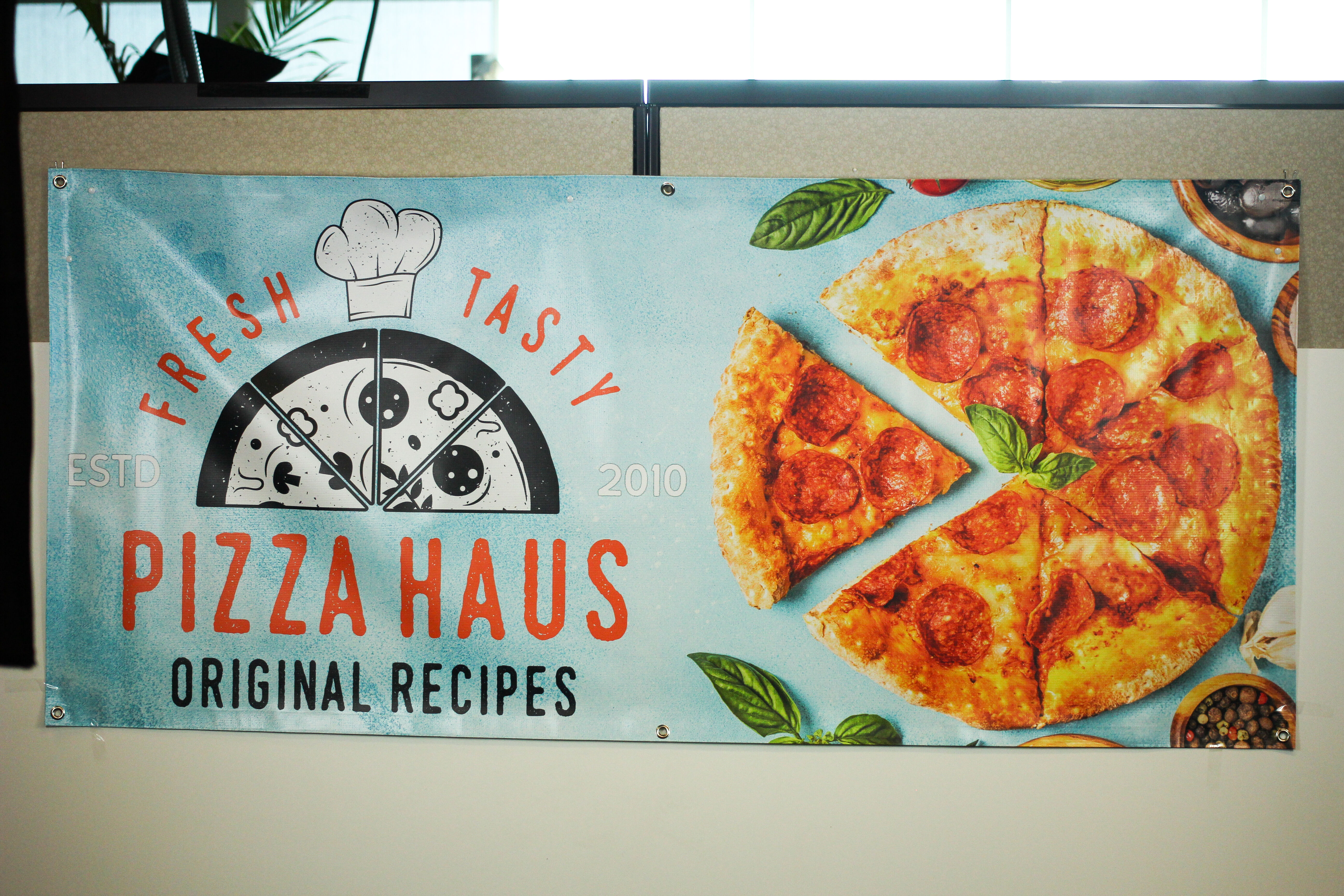 Well-designed Vinyl Banner for Pizza Restaurant